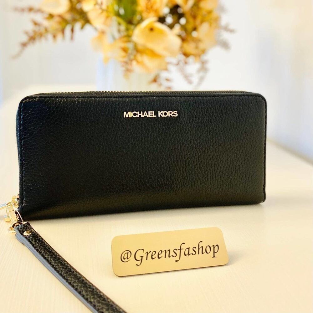 Michael kors large continental wallet black